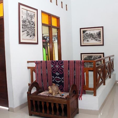 Griya Kedasih Guesthouse Yogyakarta Bagian luar foto