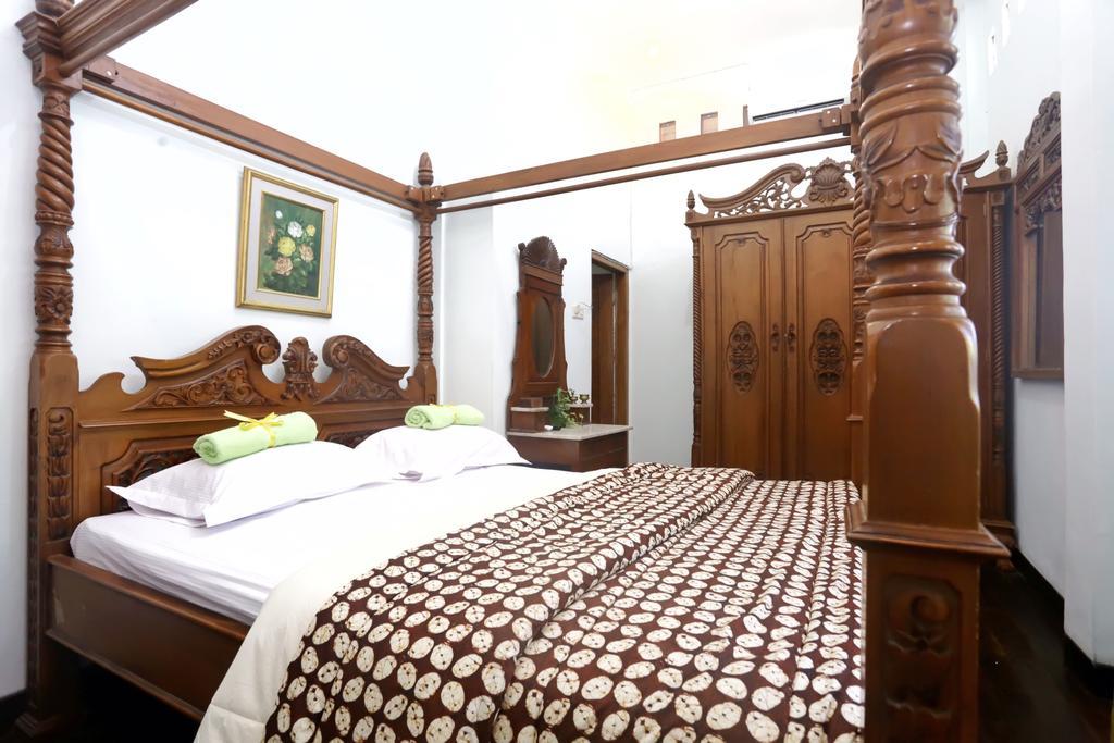 Griya Kedasih Guesthouse Yogyakarta Bagian luar foto